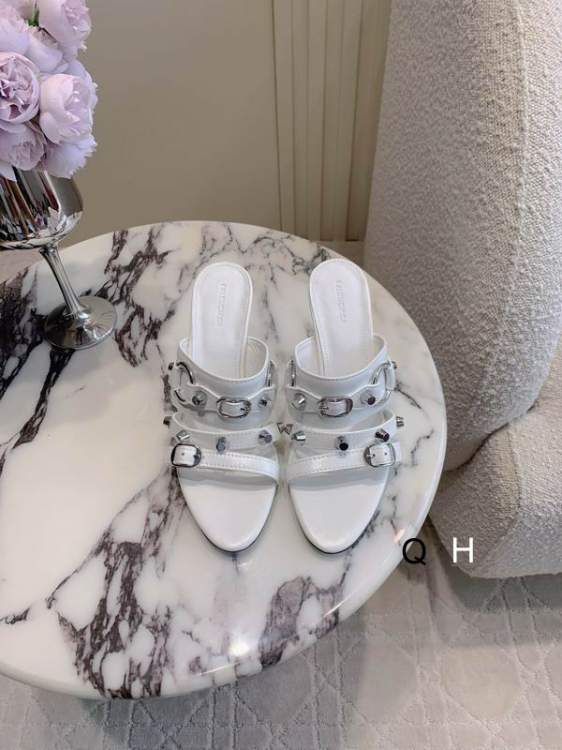 Picture of Balenciaga Shoes _SKUBalenciagasz35-408cmJX03041391